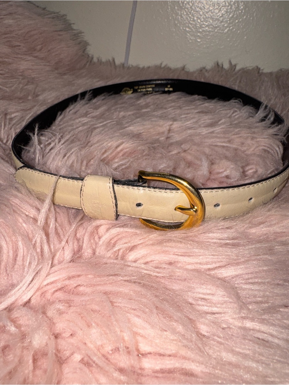 Vintage Women’s Dockers Cream and Gold Leather Belt. Size M